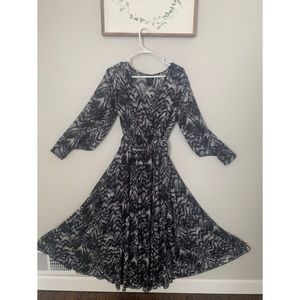 ALEXA B NITES BLACK ZEBRA PEASANT DRESS SIZE 4